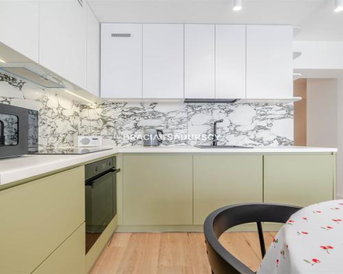 Wynajem 3 pok. mieszkanie na os Niepodległości!