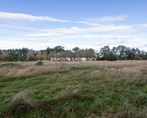 działkę budowlaną w Bratucicach