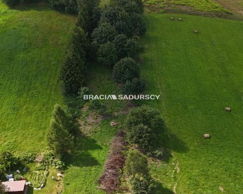 Działka budowlana o powierzchni 30 arów w Brodach