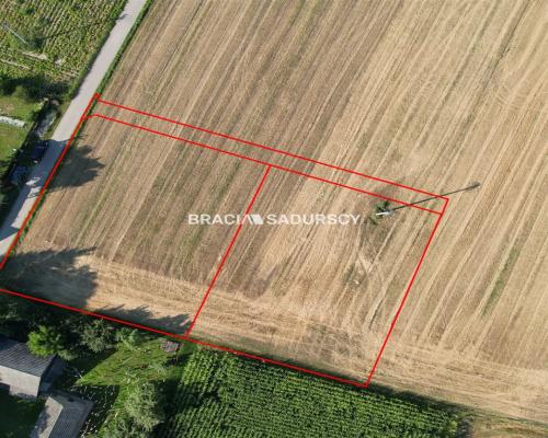 Na sprzedaż działka budowlana 14 a - Lesieniec / Sieciechowice, gmina Iwanowice  

 Do sprzedania działka budowlana o powierzch