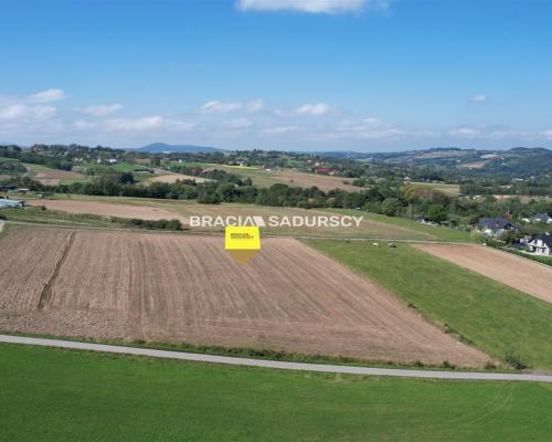 DZIAŁKA BUDOWLANA SZYK 60 ARÓW PŁASKA PROSTOKĄT