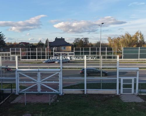 Oferujemy do sprzedaży działkę budowlano‑rolną o łącznej powierzchni 2029 m&sup2; (w tym ok. 900 m2 budowlanej) położoną bezpoś