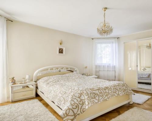 Dom w Radości na dużej działce 1880m2