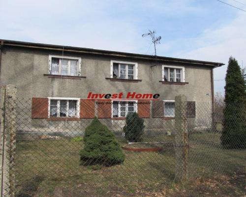 Duży dom do remontu.