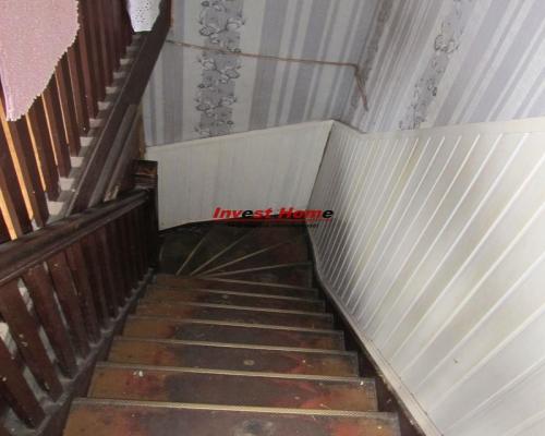 Duży dom do remontu.