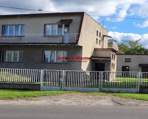 Solidny dom w dobrej lokalizacji.