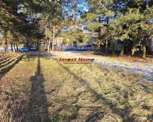 Działka położona w bardzo urokliwym miejscu.