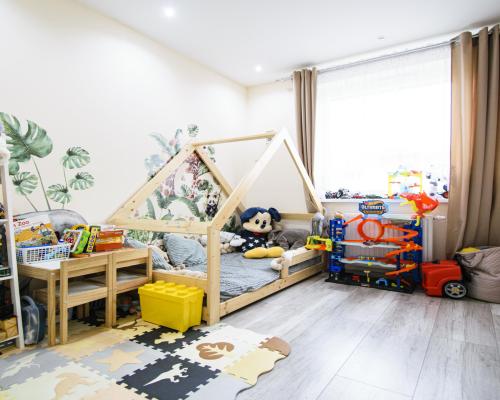 3 POKOJE Z BALKONEM I KLIMATYZACJĄ - NOWY ZAWISZÓW