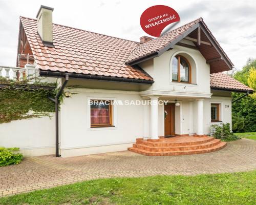 PRZESTRONNY, KLIMATYCZNY DOM NA WIDOKOWEJ DZIALCE