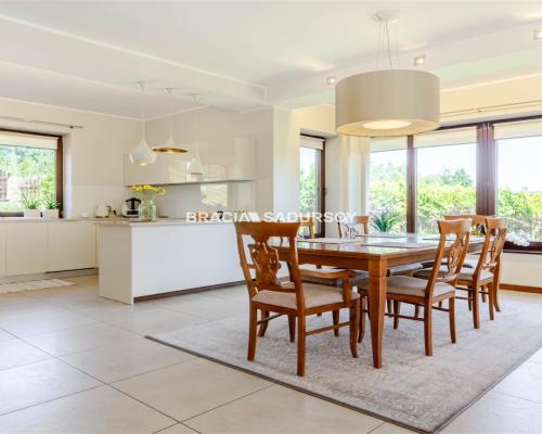 PIĘKNY DOM W DOBREJ CENIE NA ATRAKCYJNEJ DZIAŁCE