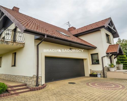 ZADBANY,WYSOKI STANDARD DOM OK 230 M2