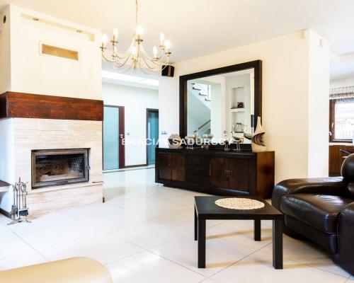 Piękny, klimatyczny dom  w doskonałej lokalizacji