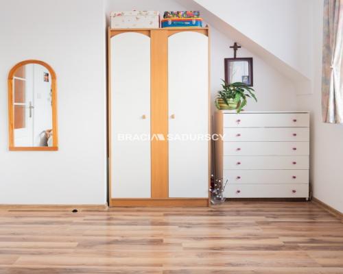 Sprzedam dom w zabudowie bliźniaczej,Zabierzów