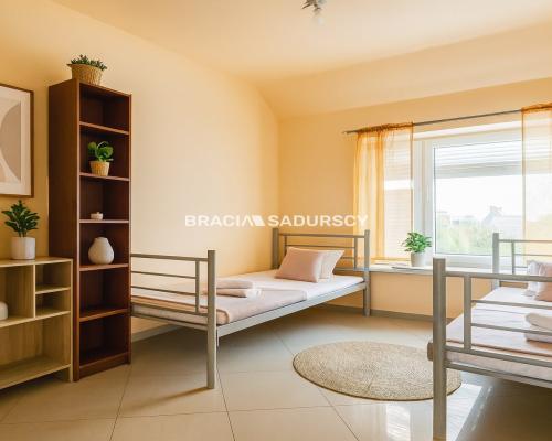 Dom wolnostojący z działką, ul. Skotnicka