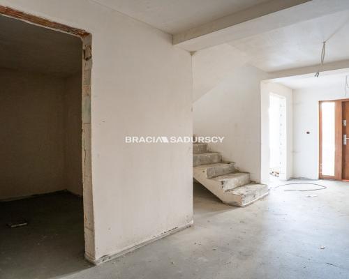 Zabudowa bliźniacza w Podgórkach Tynieckich.