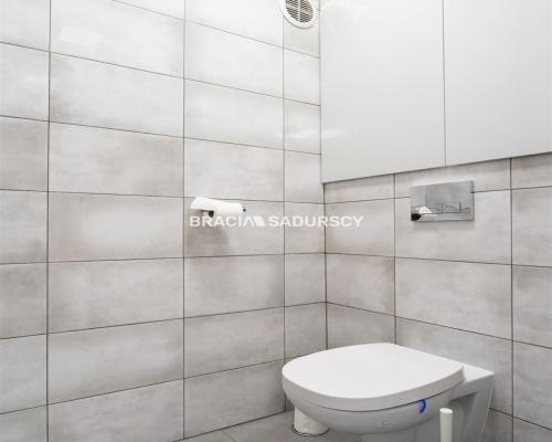 nowy lokal biurowo usługowy 110 m2 Sakwina