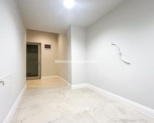 Lokal usługowy w sercu Krakowa – Karmelicka