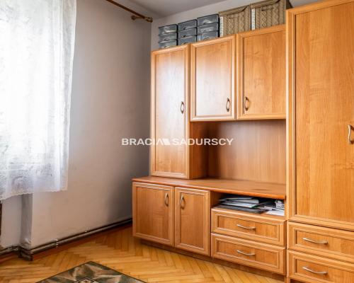 3-pok, ul. Makowa, dom z działką