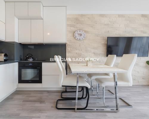 Gustowne 3 pok mieszkanie ul. Dębskiego.