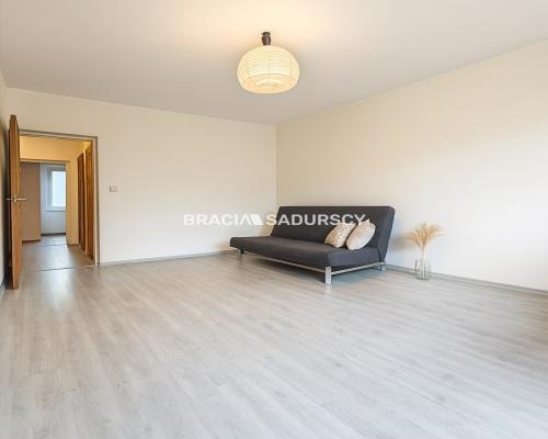 Sprzedam kawalerkę, Czyżyny.