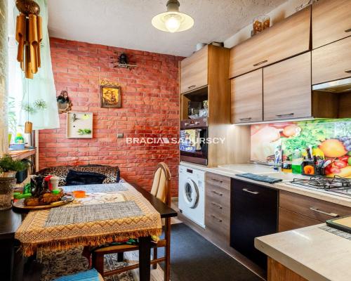 1 pok z oddzielną jasną kuchnią Grzegórzki