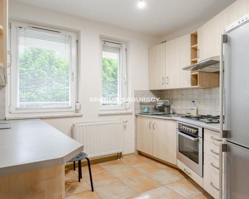 Fajne mieszkanie,dobra lokalizacja,balkon,zieleń