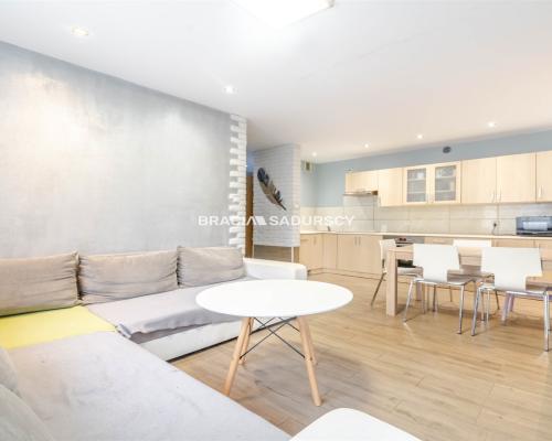 SŁONECZNE, 4-POKOJOWE Z DWOMA BALKONAMI