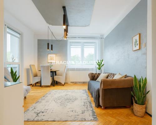 Stare Podgórze, świetna lokalizacja,do wejścia