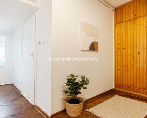 Stare Podgórze, świetna lokalizacja,do wejścia