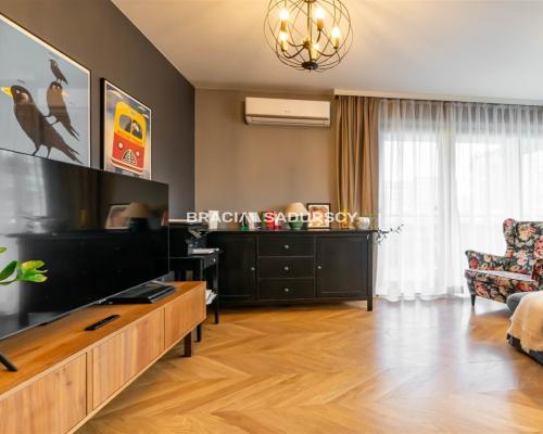 SŁONECZNE 3-POKOJOWE Z DUŻYM BALKONEM