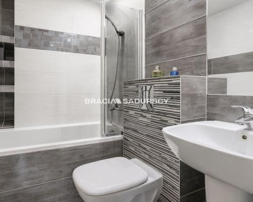 Dwupokojowe z osobną kuchnią. Ulica Felińskiego.