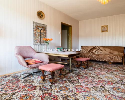 Aleksandry, mieszkanie z widokiem na zieleń.