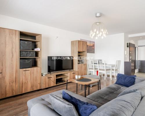 Gotowe do wejścia | 2 pok | duży balkon | parking