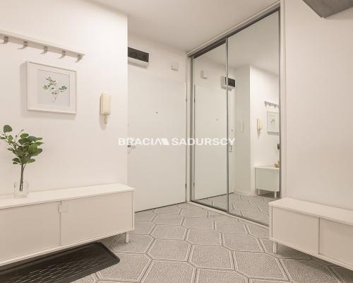 1 pok z osobną kuchnią ul.Wybickiego.