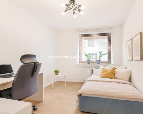 4-pok.mieszkanie/1.piętro/garaż/2013r/Złocień