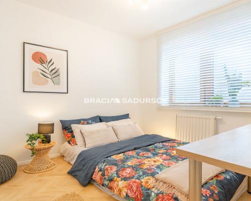 4-pok.mieszkanie/1.piętro/garaż/2013r/Złocień