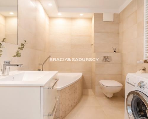 Nowe budownictwo, Radzikowskiego. Z windą.