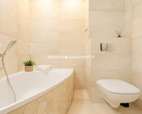 Nowe budownictwo, Radzikowskiego. Z windą.