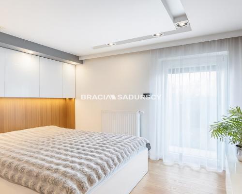 Ekskluzywne mieszkanie z ogrodem i parkingiem