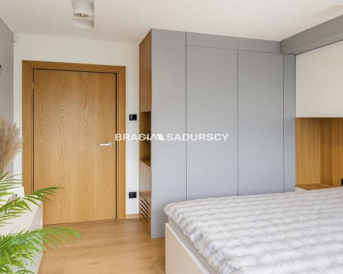 Ekskluzywne mieszkanie z ogrodem i parkingiem