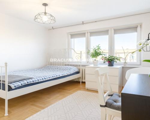 4 pok z dwoma balkonami ul. Telimeny