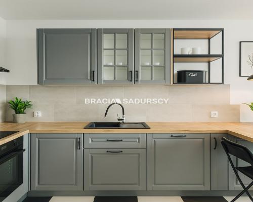 Sprzedam mieszkanie z ogrodem oraz garażem