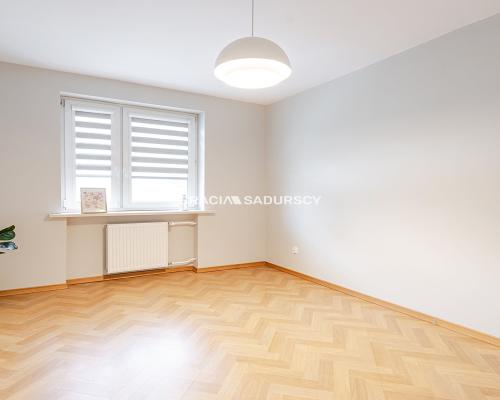 4 pok mieszkanie obok Placu Bohaterów Getta.