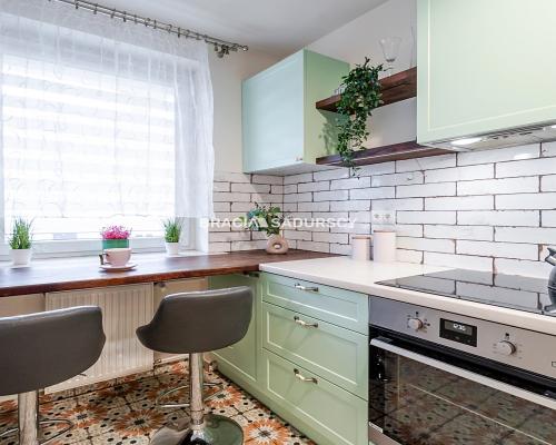 4 pok mieszkanie obok Placu Bohaterów Getta.