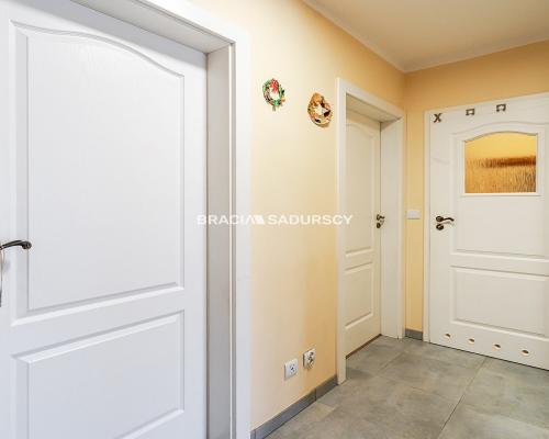 Fajne 3 pok z dużym balkonem - Dębskiego.