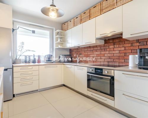 2 pokojowe mieszkanie z pięknym widokiem, 2xloggia