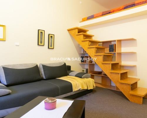 Kamienica, lokalizacja, potencjał ! INWESTYCJA !