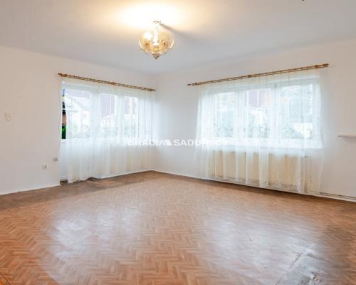 POŁOWA DOMU Z WŁASNYM OGRÓDKIEM