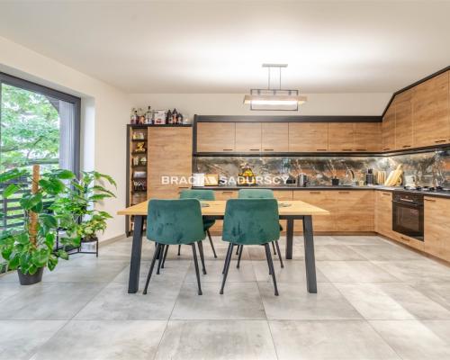 4/5 pok ok 107m2 z 2 duzymi balkonami Ruczaj