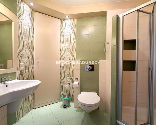 Przestronne 106m przy Rynku, ochrona 24/7, parking